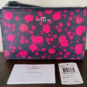 COACH Wristlet NWT